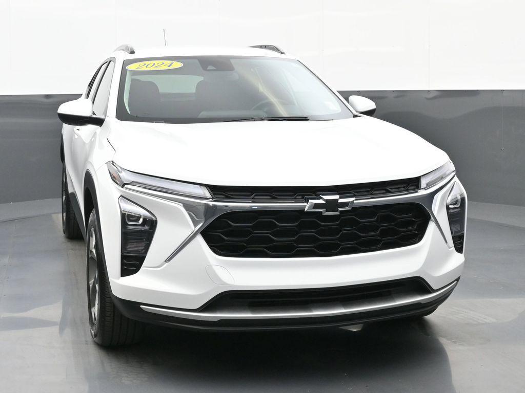 used 2024 Chevrolet Trax car, priced at $19,998