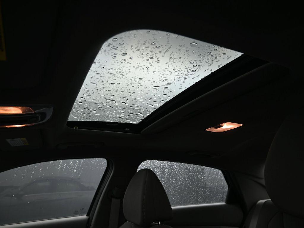 used 2025 Hyundai Elantra car