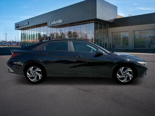 new 2025 Hyundai Elantra car, priced at $23,726