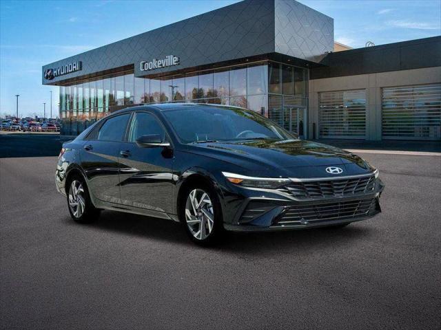 new 2025 Hyundai Elantra car, priced at $23,726