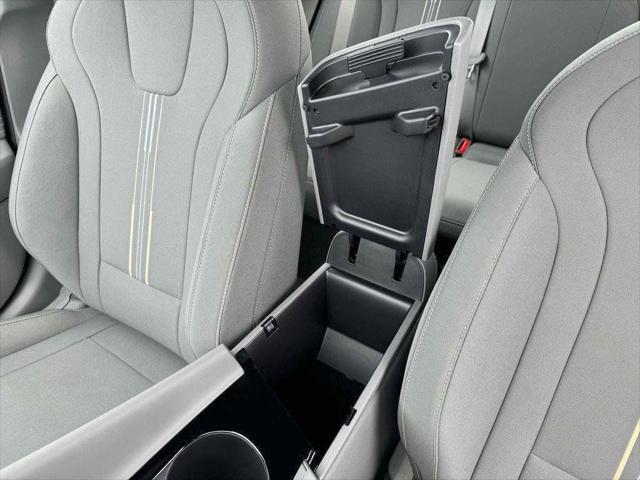 new 2025 Hyundai Elantra car, priced at $28,583