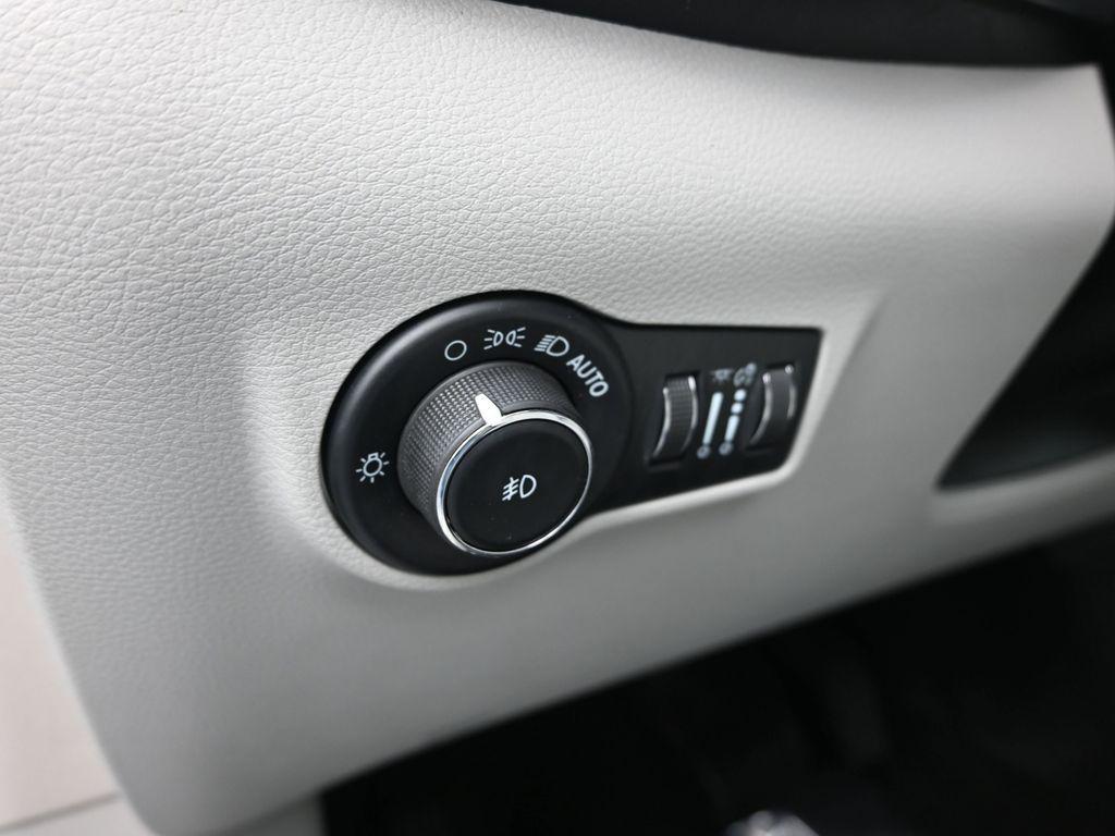 used 2022 Jeep Compass car, priced at $17,544