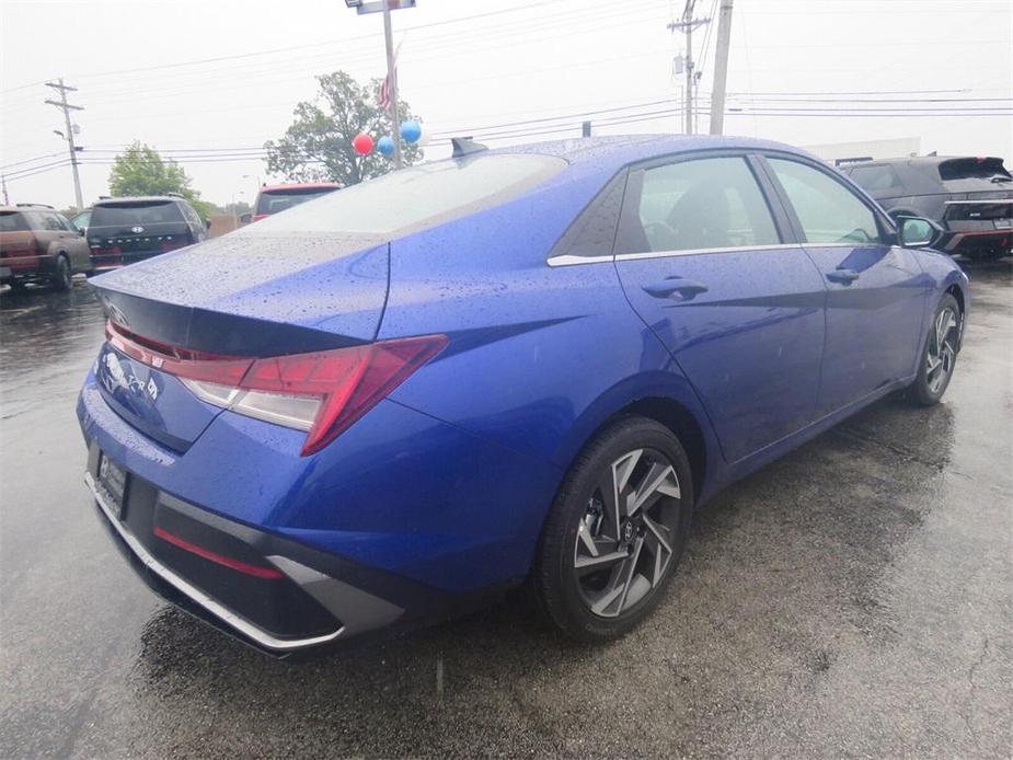 new 2024 Hyundai Elantra car, priced at $22,263