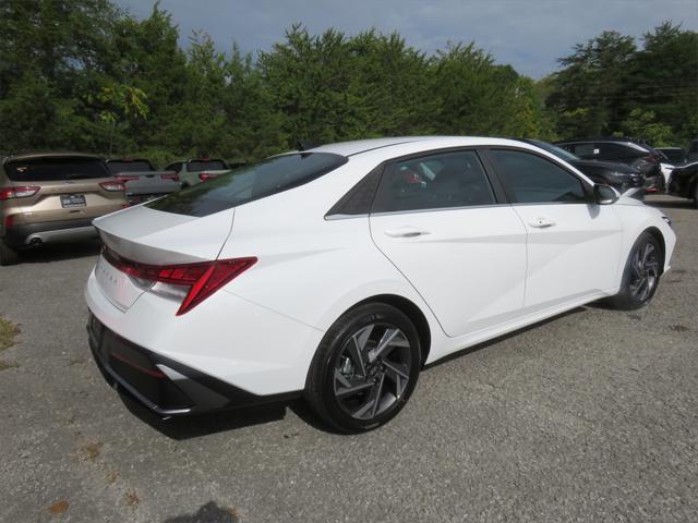 new 2025 Hyundai Elantra car, priced at $24,524