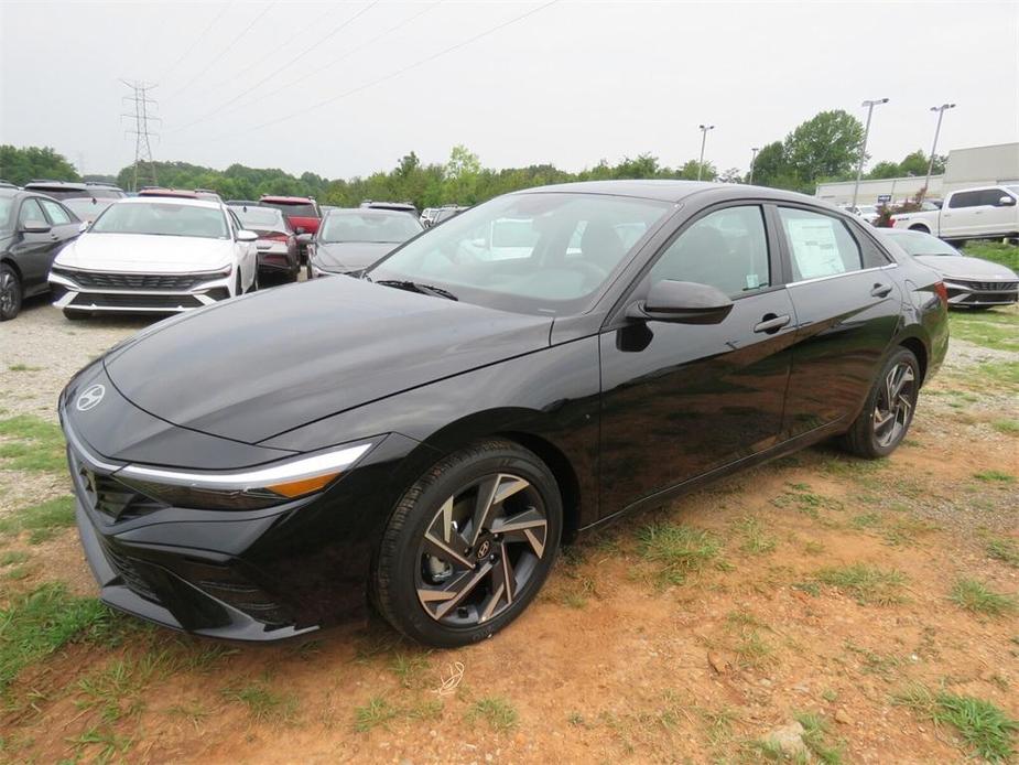 new 2024 Hyundai Elantra car, priced at $22,250