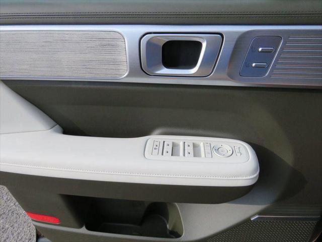 new 2025 Hyundai Santa Fe car, priced at $45,227