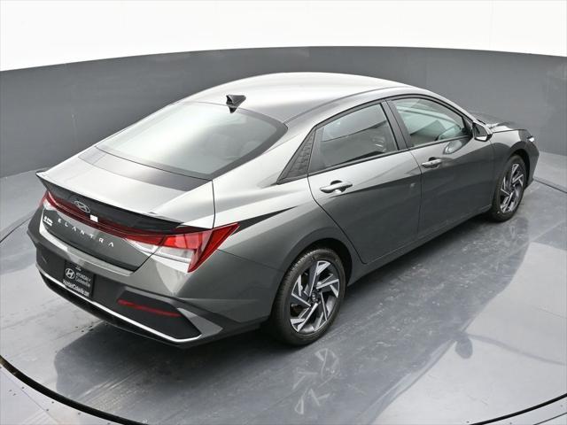 new 2025 Hyundai Elantra car, priced at $24,024