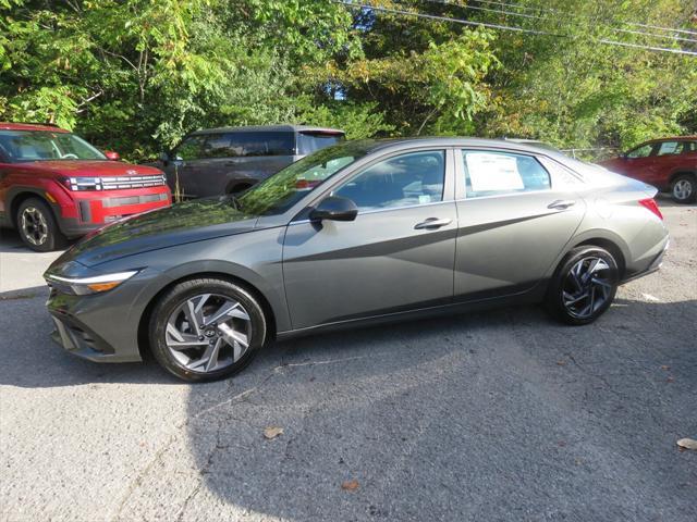 new 2025 Hyundai Elantra car, priced at $26,317