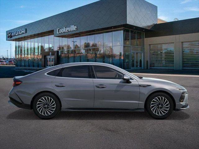 new 2025 Hyundai Sonata Hybrid car, priced at $32,382