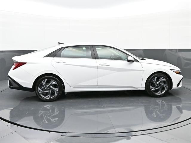 new 2025 Hyundai Elantra car, priced at $26,883