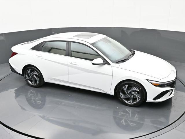 new 2025 Hyundai Elantra car, priced at $26,883