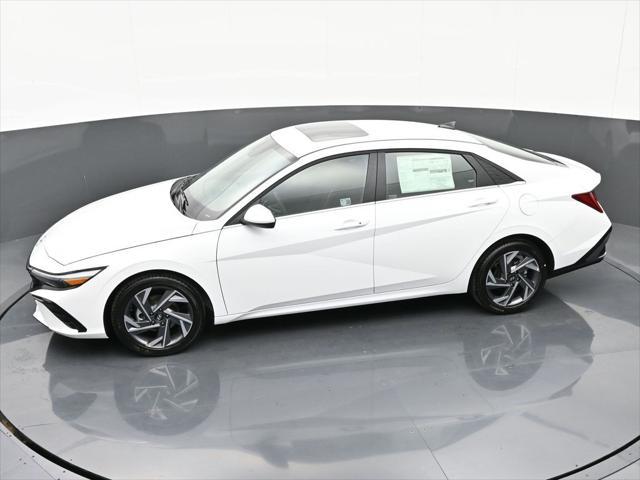 new 2025 Hyundai Elantra car, priced at $26,883