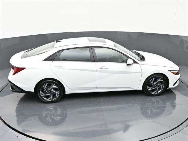 new 2025 Hyundai Elantra car, priced at $26,883