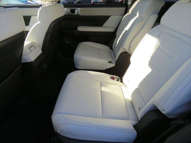 new 2025 Hyundai Santa Fe car, priced at $48,725