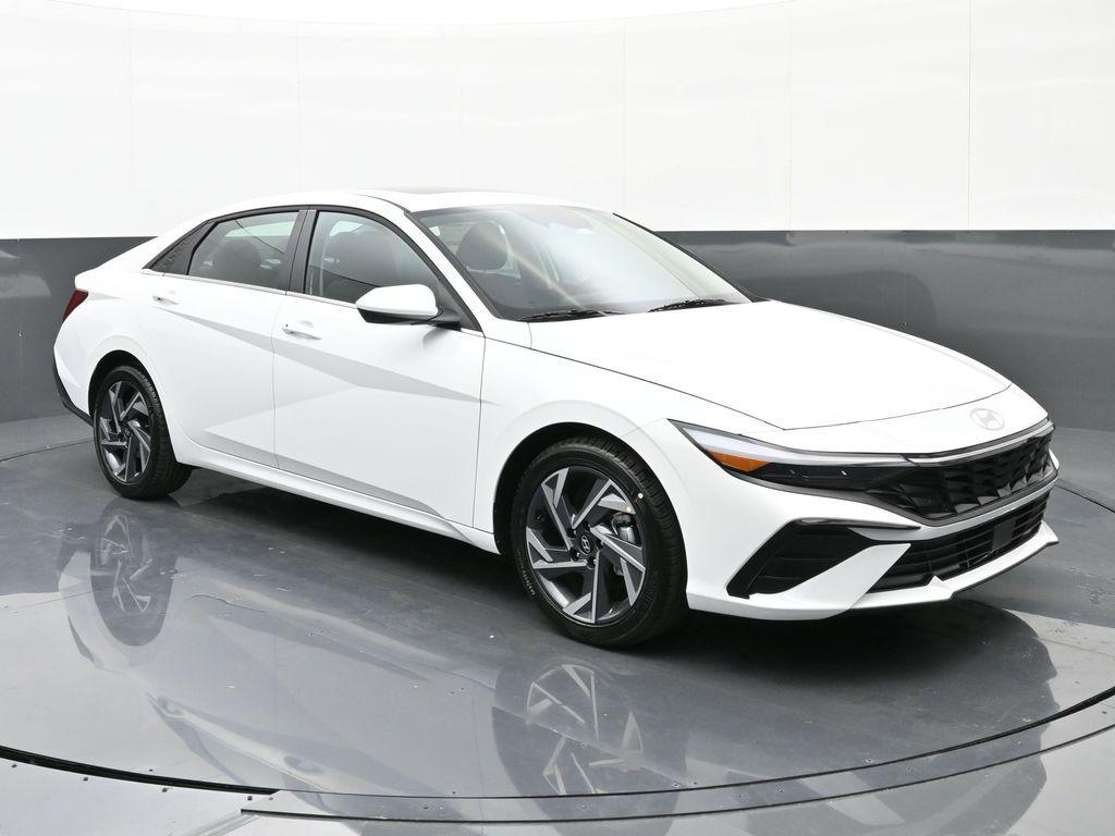 used 2025 Hyundai Elantra car, priced at $21,387