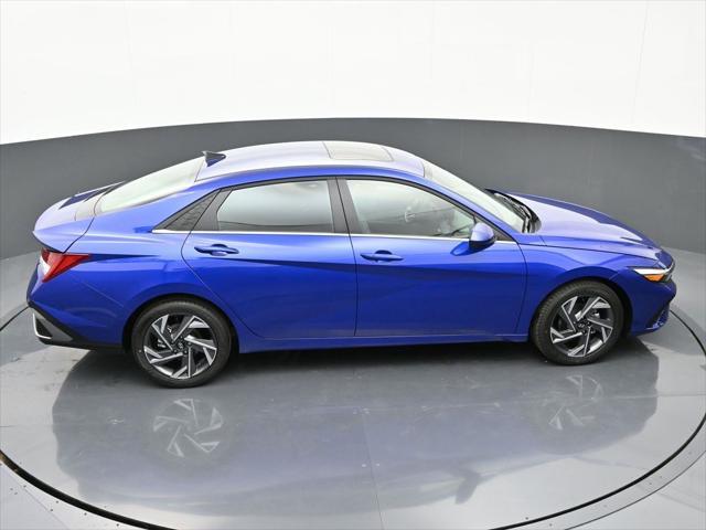 new 2025 Hyundai Elantra car, priced at $26,528