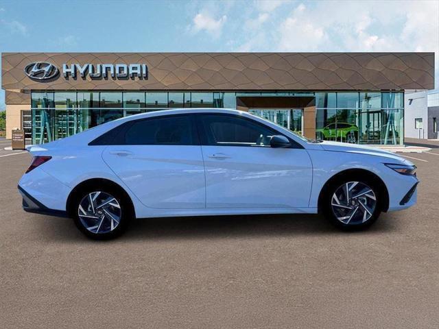 new 2025 Hyundai Elantra car, priced at $23,376