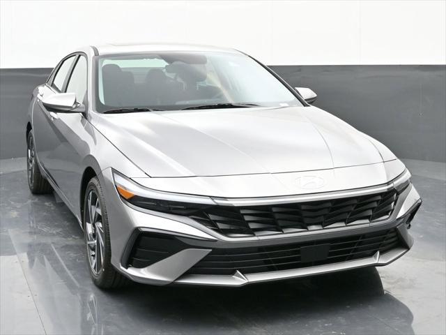 used 2025 Hyundai Elantra car, priced at $21,988