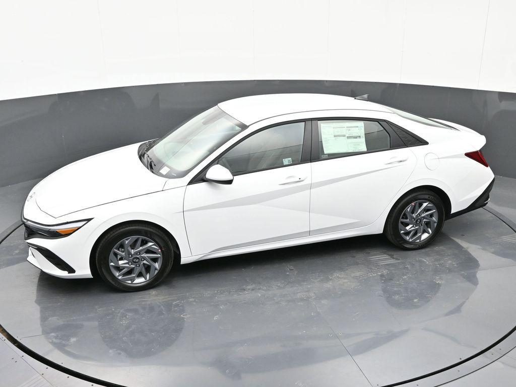 used 2025 Hyundai ELANTRA HEV car, priced at $22,500