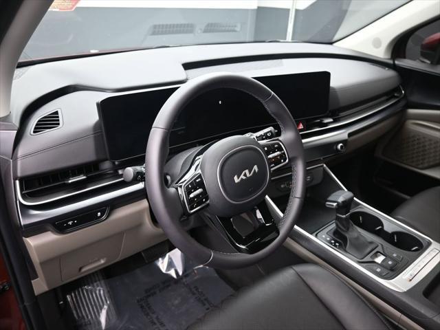 used 2025 Kia Carnival car, priced at $37,588