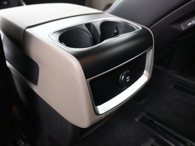 used 2025 Kia Carnival car, priced at $37,588