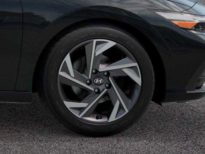 new 2025 Hyundai Elantra car, priced at $22,916
