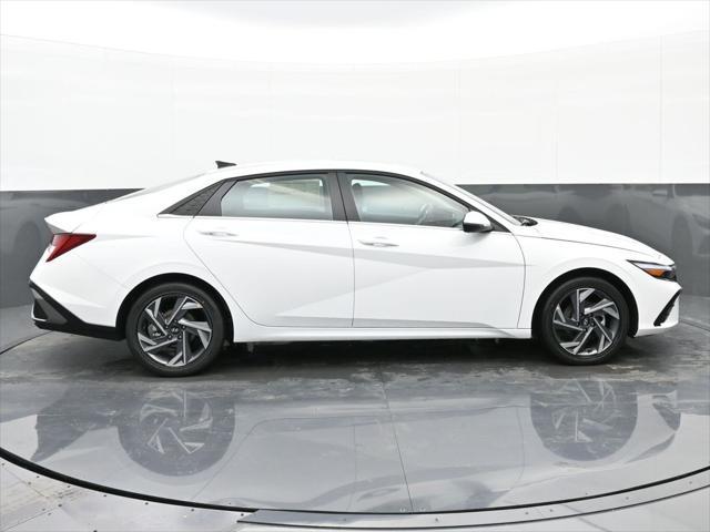 new 2025 Hyundai Elantra car, priced at $31,585