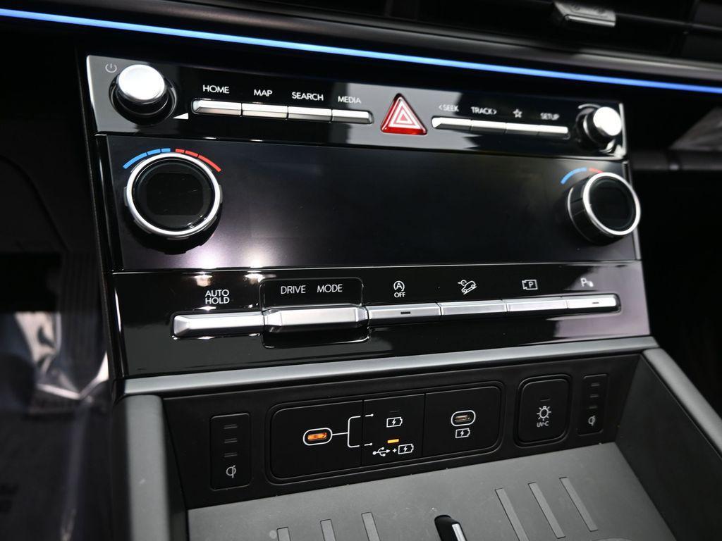 used 2024 Hyundai Santa Fe car, priced at $36,989