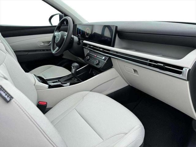 new 2025 Hyundai Tucson car, priced at $30,384