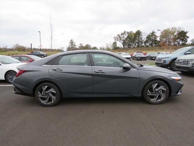 new 2025 Hyundai Elantra car, priced at $24,992