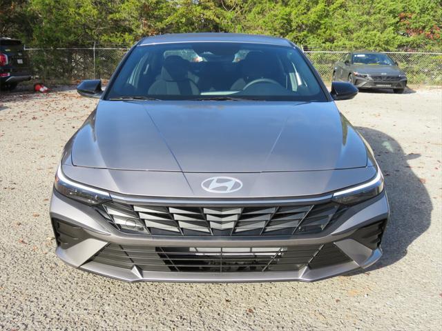 new 2025 Hyundai Elantra car, priced at $21,774