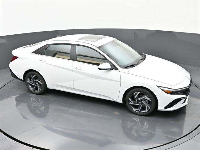 new 2025 Hyundai Elantra car, priced at $26,996