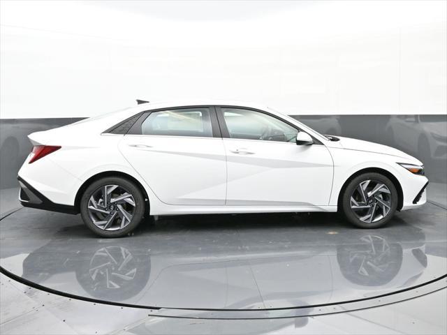 new 2025 Hyundai Elantra car, priced at $26,996