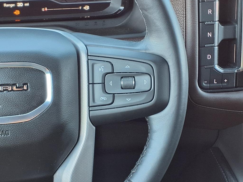 used 2022 GMC Yukon XL car, priced at $61,688