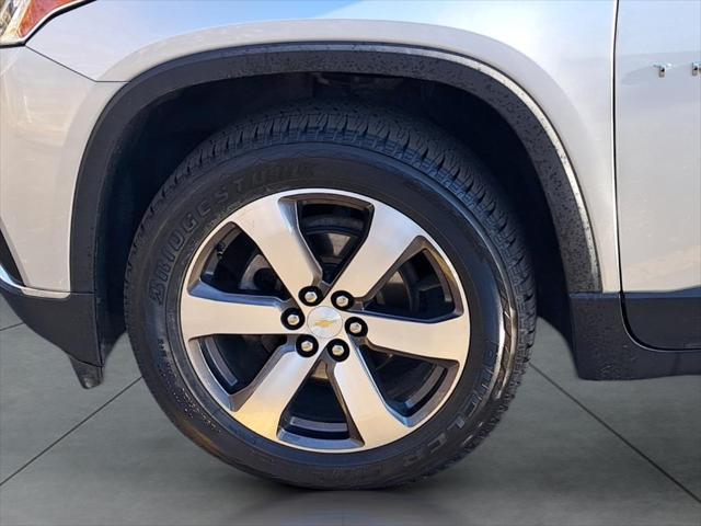 used 2018 Chevrolet Traverse car, priced at $17,187