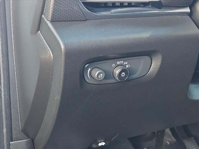 used 2023 Chevrolet Traverse car, priced at $38,995