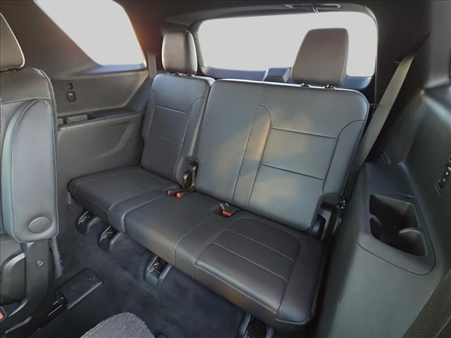 used 2023 Chevrolet Traverse car, priced at $38,995