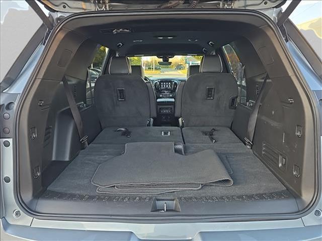 used 2023 Chevrolet Traverse car, priced at $38,995