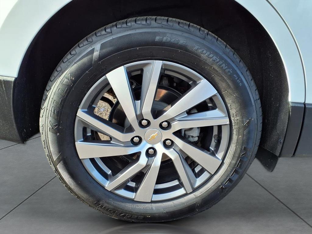 used 2023 Chevrolet Equinox car, priced at $25,995