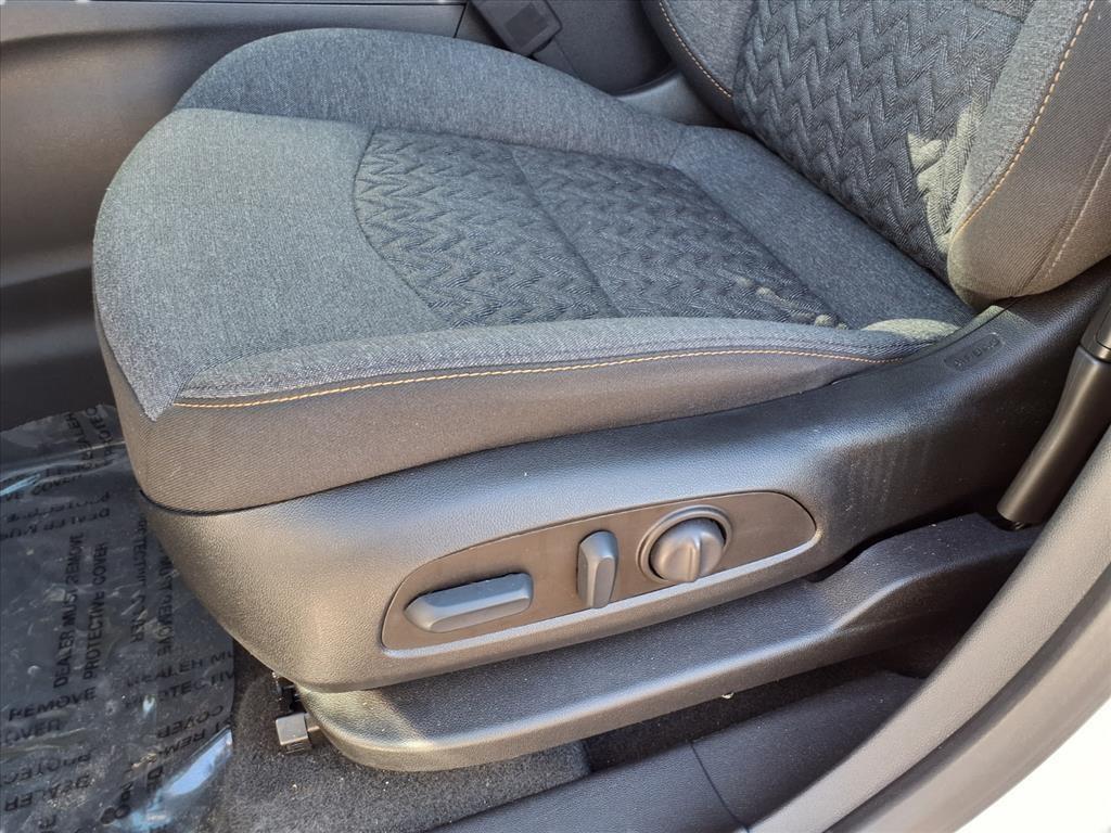 used 2023 Chevrolet Equinox car, priced at $25,995