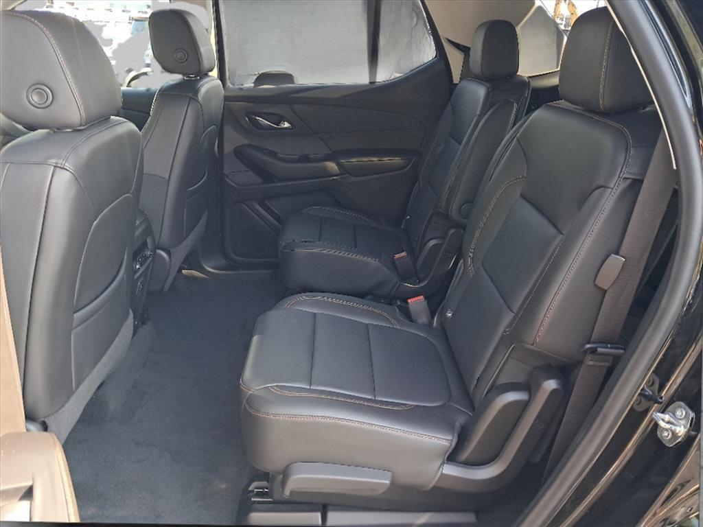 used 2021 Chevrolet Traverse car, priced at $33,995