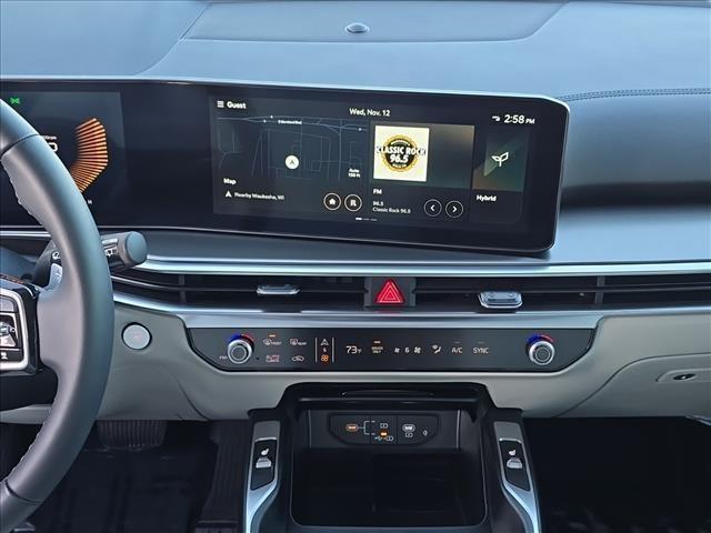 used 2025 Kia Sorento Hybrid car, priced at $38,729