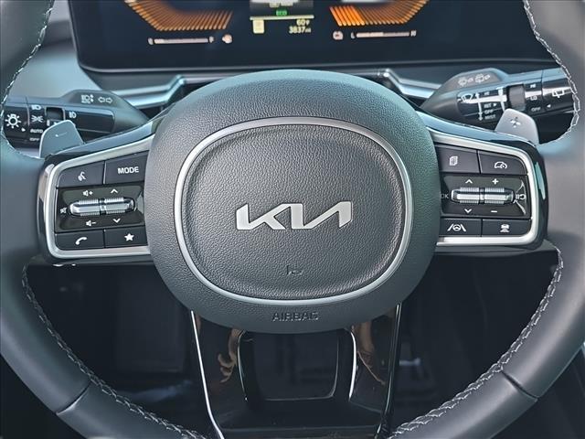 used 2025 Kia Sorento Hybrid car, priced at $38,729