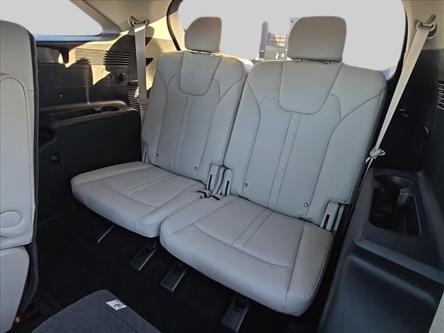 used 2025 Kia Sorento Hybrid car, priced at $38,729