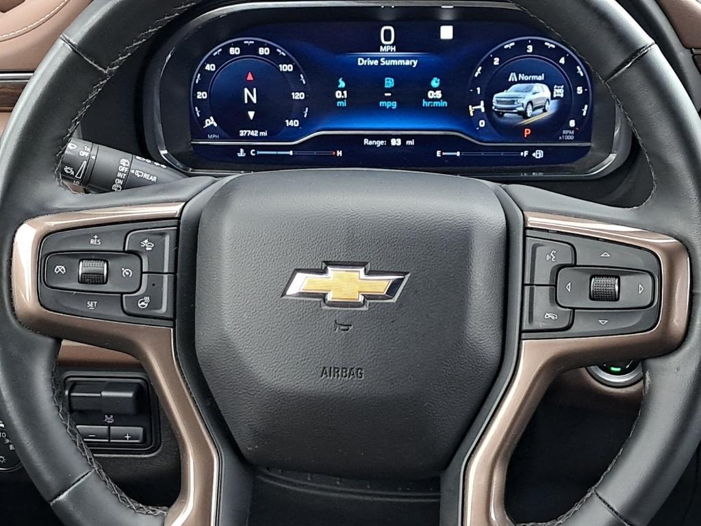 used 2023 Chevrolet Suburban car, priced at $71,644