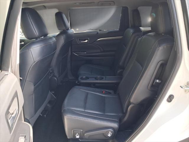 used 2019 Toyota Highlander car, priced at $29,687