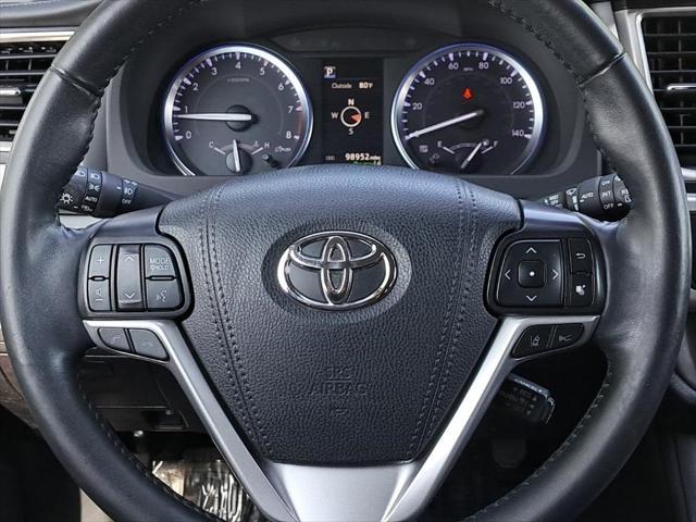used 2019 Toyota Highlander car, priced at $29,687