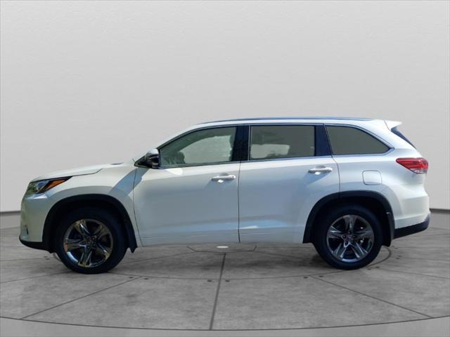 used 2019 Toyota Highlander car, priced at $29,687