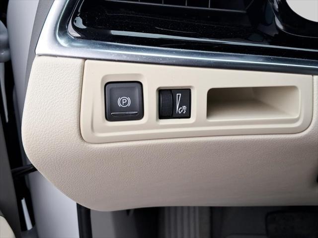 used 2024 Cadillac XT6 car, priced at $54,448