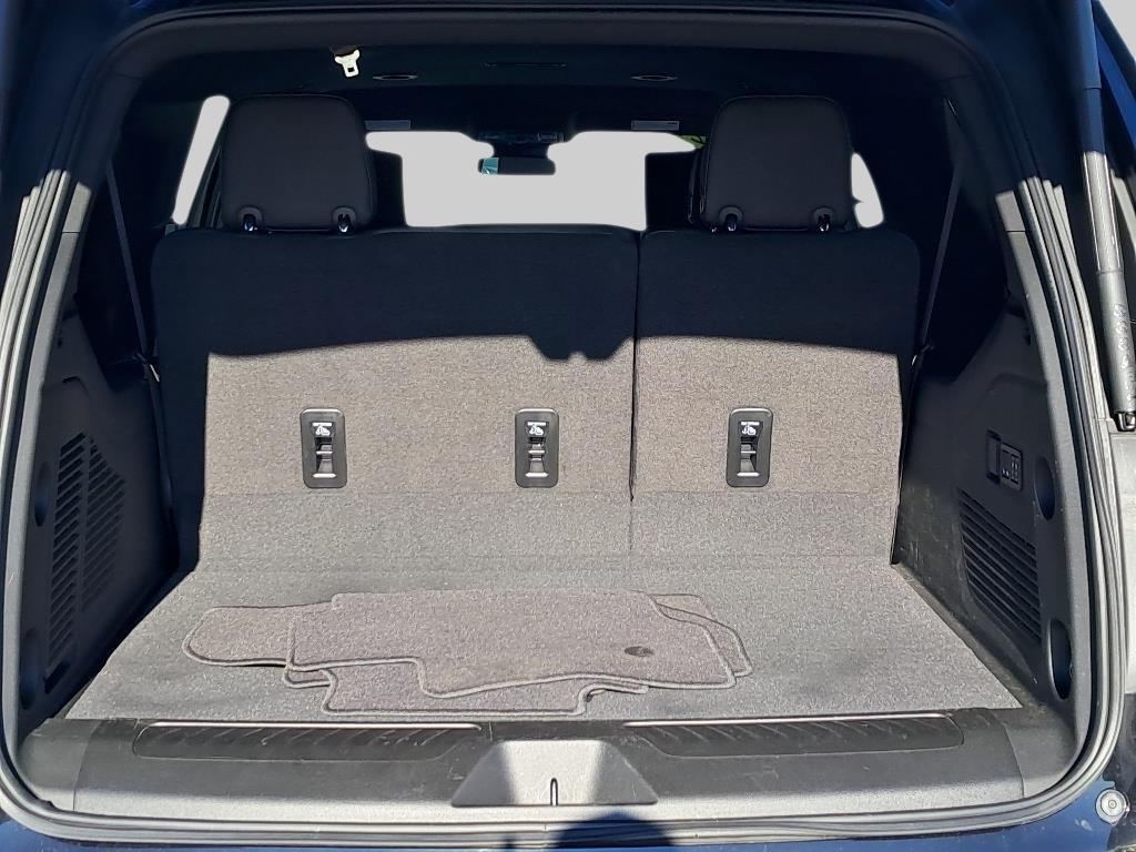 used 2024 GMC Yukon XL car, priced at $73,619